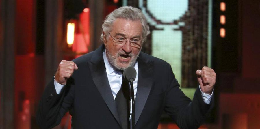 Robert De Niro aprovechó el escenario para lanzar fuertes palabras al presidente Trump (horizontal-x3)