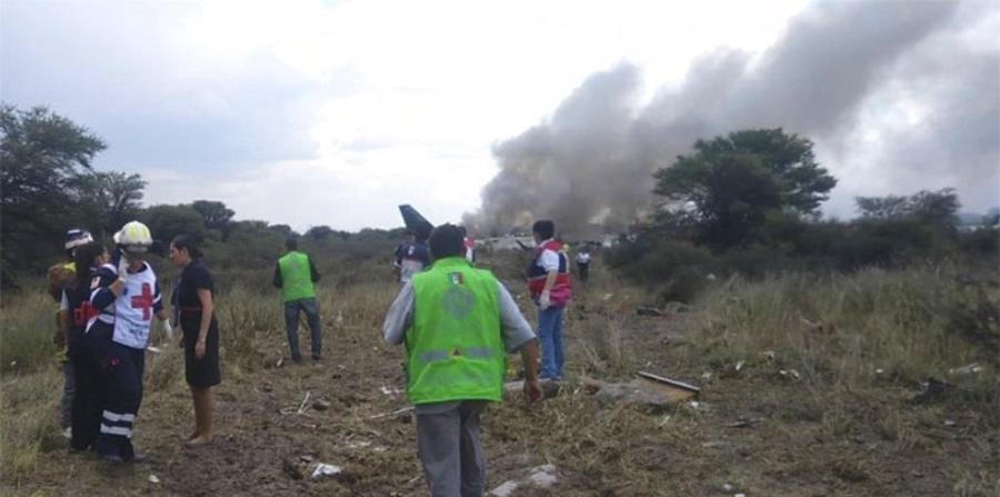 Un pasajero graba un video del preciso momento del accidente aéreo en México (horizontal-x3)