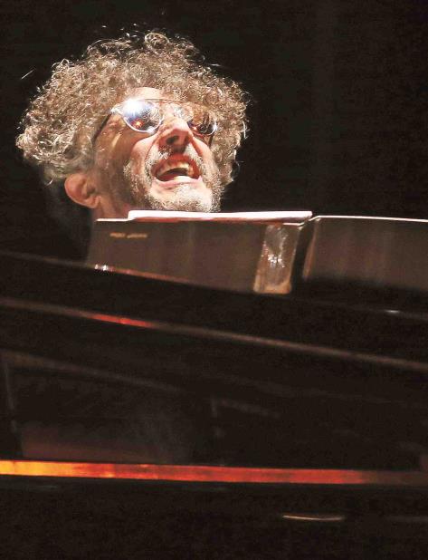 Fito Páez (vertical-x1)