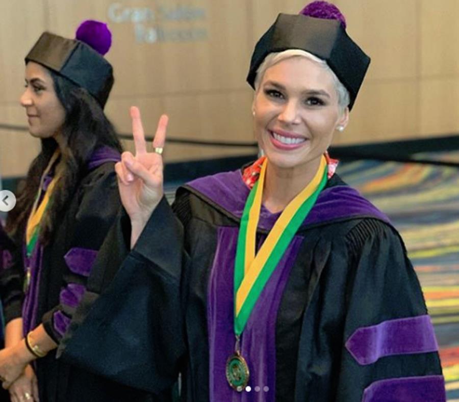 Ivonne Orsini se gradúa de Derecho | El Nuevo Día