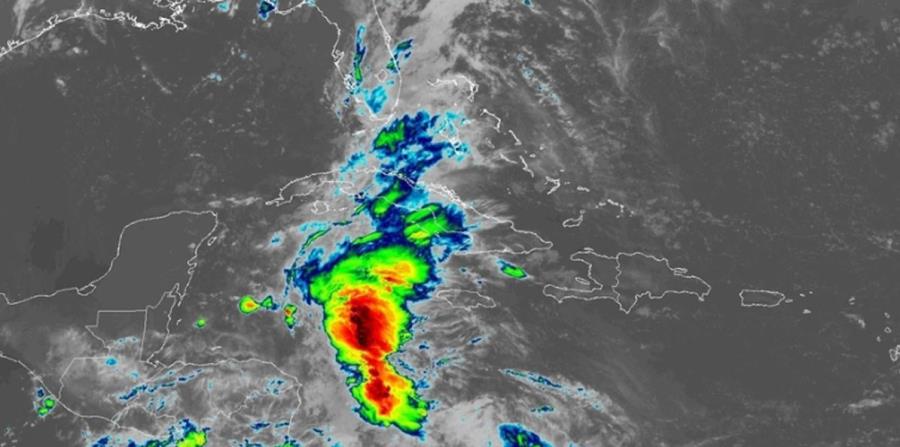 Imagen de satélite de la baja presión que se encuentra al este de Belice. (Captura / NOAA) (horizontal-x3)