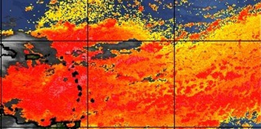 La intensidad del polvo del Sahara que viene en camino se percibe por el color rojo de la imagen del Saharan Air Layer. (Captura / tropic.ssec.wisc.edu) (horizontal-x3)