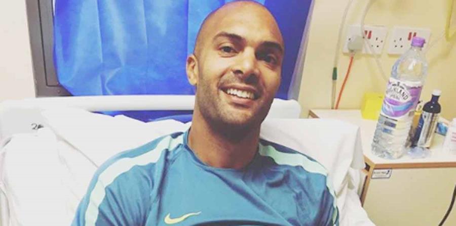 Carl Ikeme se mantiene activo en las redes sociales. (Instagram) (horizontal-x3)