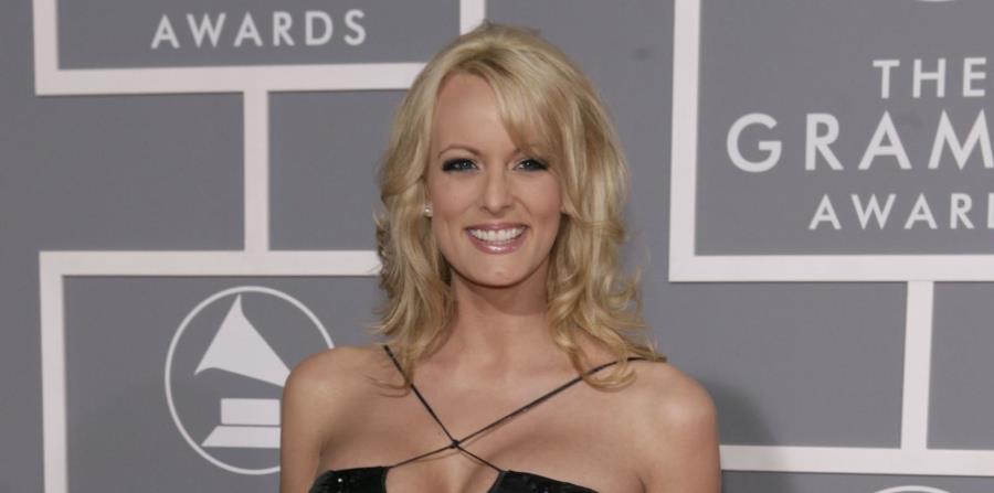 Stormy Daniels llega a la 49na entrega anual de los Premios Grammy en Los Ángeles. (horizontal-x3)