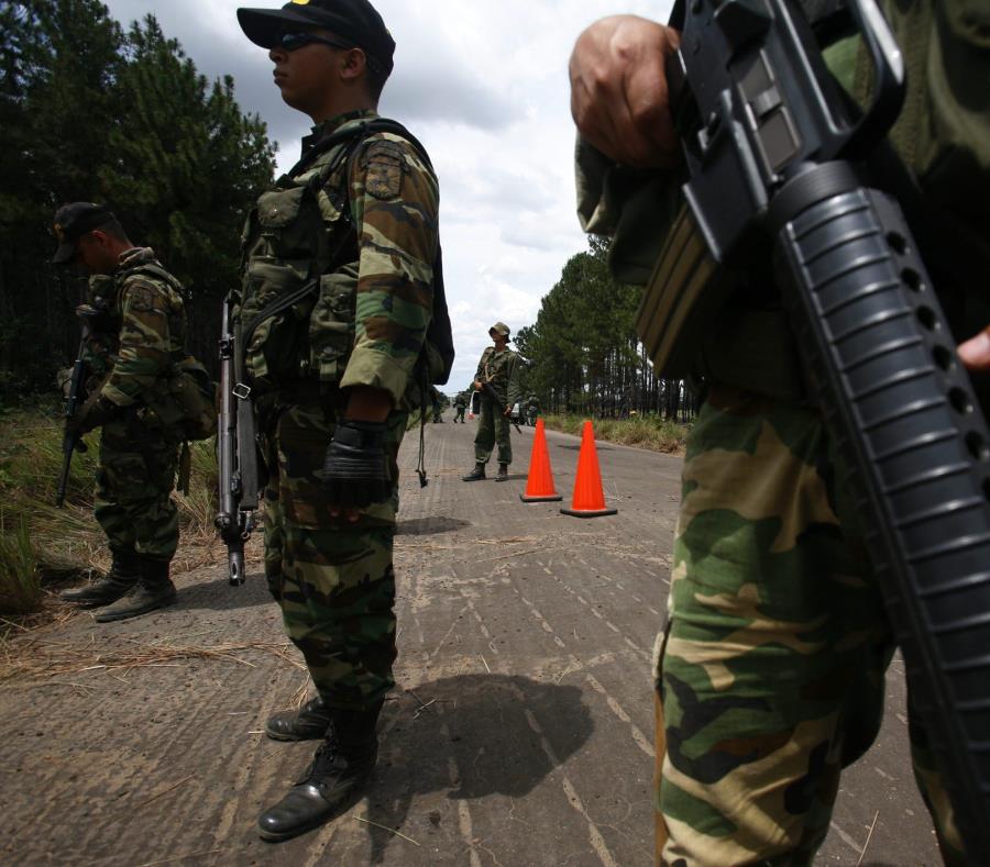 Venezuela advierte a causantes de muerte de militares de su
