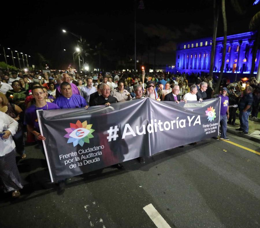 Manifestantes en reclamo de la auditoría de la deuda pública (semisquare-x3)