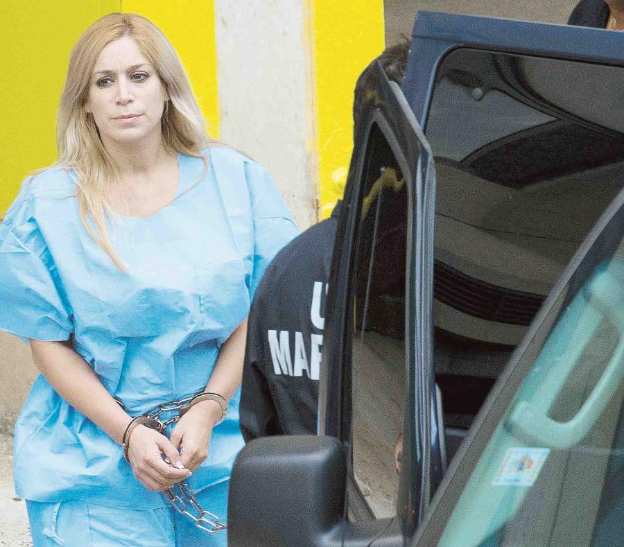La viuda de Adam Anhang Uster, Áurea Vázquez Rijos (arriba), está acusada de conspiración por el “asesinato por encargo” de Anhagn, junto con su hermana Marcia Vázquez Rijos y su excuñado José Ferrer Sosa. (semisquare-x3)