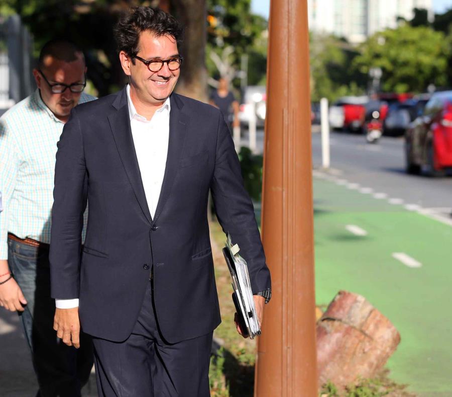 El exsenador Roberto Prats (semisquare-x3)