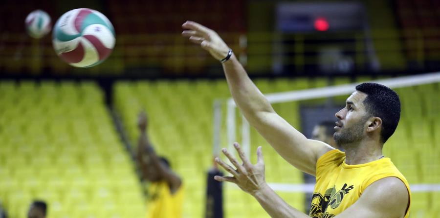 El yaucano Roberto Muñiz lleva sobre 20 temporadas activo en la Liga de Voleibol Superior Masculino y jugó con la Selección Nacional. (horizontal-x3)