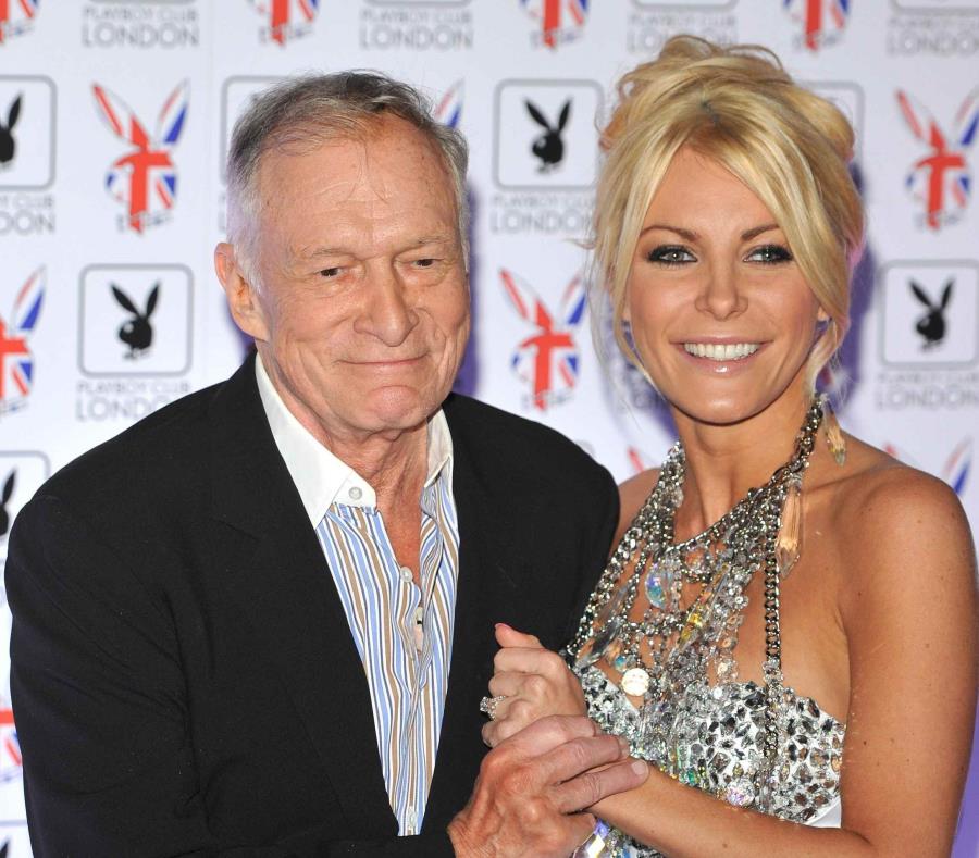 La viuda de Hugh Hefner revela cómo fue su vida íntima con el fundador de Playboy (semisquare-x3)