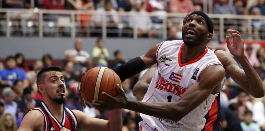 Hakim Warrick (horizontal-x3)