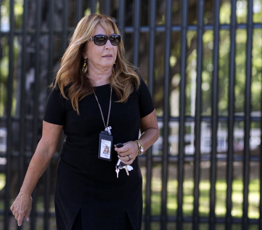 Lydia Lizarríbar, abogada de Áurea Vázquez Rijos, a su salida del Tribunal. (GFR Media) (semisquare-x3)