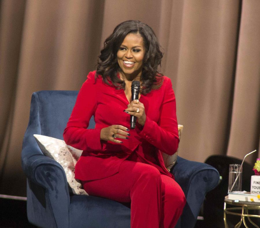 Michelle Obama ayer durante una presentación de su libro. (AP) (semisquare-x3)