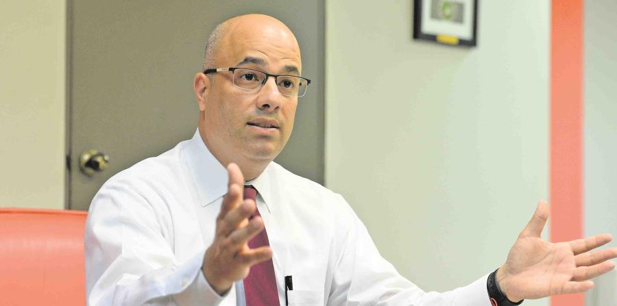 Héctor Ferrer sostuvo que en medio de la crisis fiscal y de deuda pública a que se enfrenta Puerto Rico, “es inaceptable gastarse miles de dólares en lujos”. (horizontal-x3)