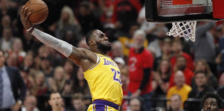 LeBrón y los Lakers tienen marca de 7-6. (EFE) (horizontal-x3)