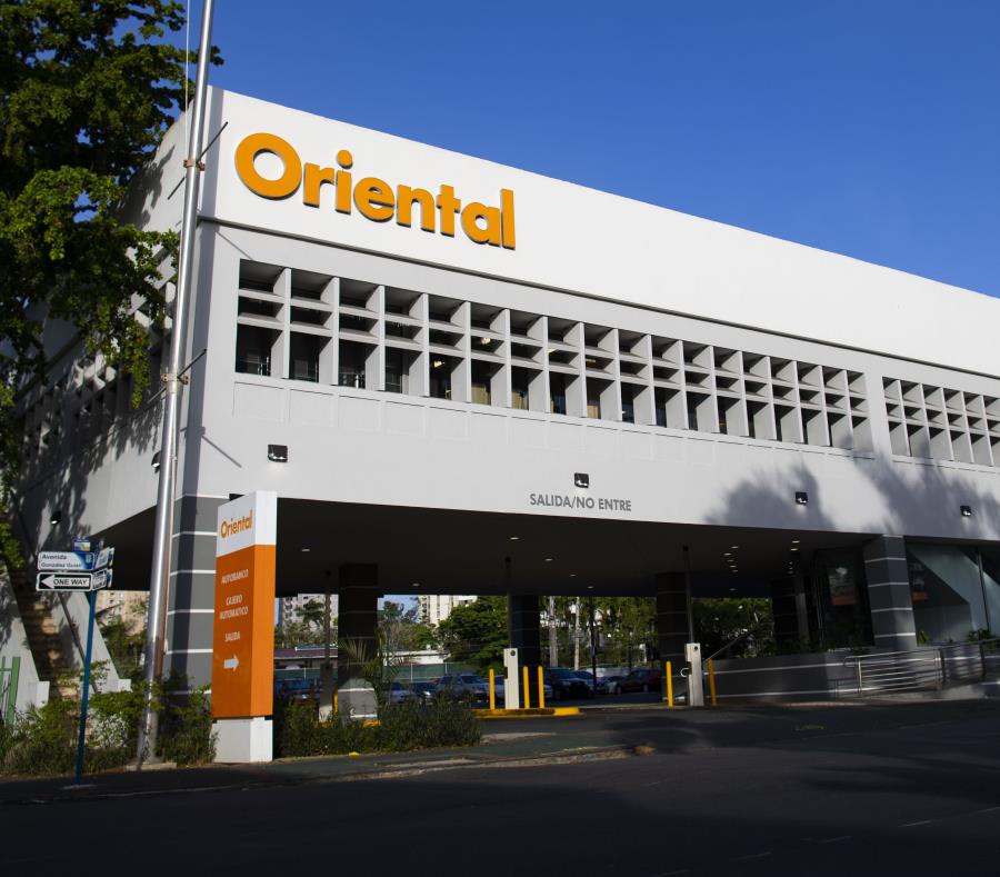  Fundado en 1964,  Hacemos posible el progreso de nuestros clientes, empleados, 