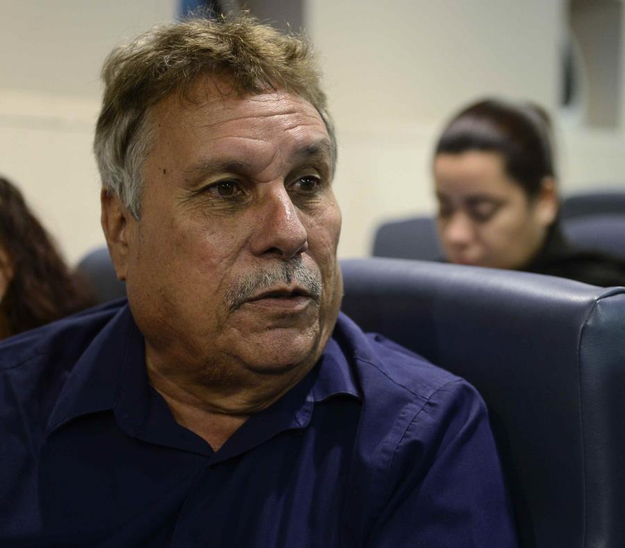 Aunque Víctor Emeric fue suspendido el 22 de febrero por órdenes del PFEI, el Tribunal de Apelaciones ordenó, el 4 de mayo, la restitución inmediata del mandatario. (semisquare-x3)