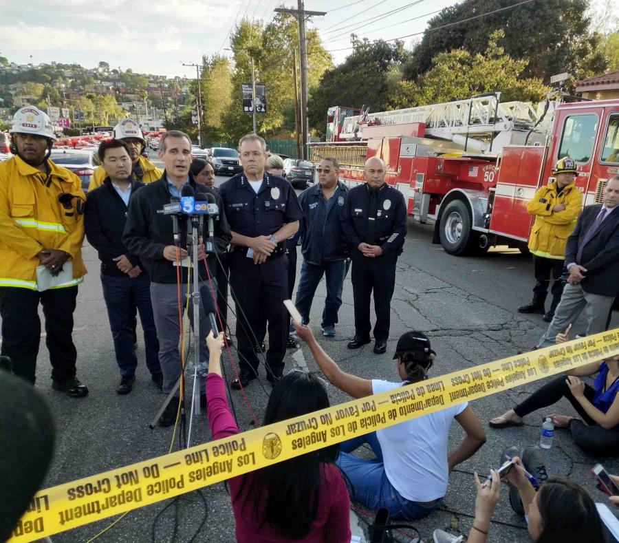Tiroteo y toma de rehenes en Los Ángeles — Vivo