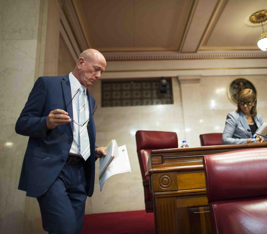 El senador Larry Seilhamer defendió ayer una medida de su autoría que busca establecer un plan para manejar los cambios ligados al cambio climático. (semisquare-x3)