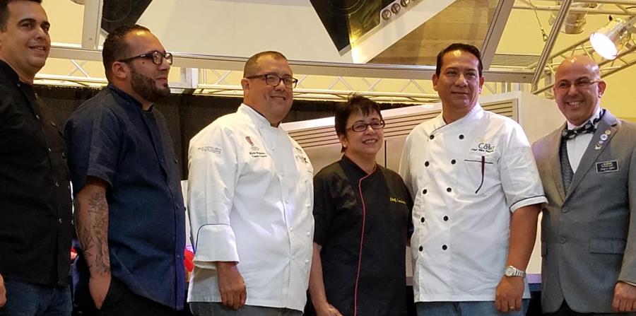 Algunos de los chefs que participan en Plaza Food Fest: Leo Mendoza, Gustavo Estrada, Elvin Rosado, Lorraine Colón, Mike Pereira y Jorge López, de Gourmet Business Solutions. (Suministrada) (horizontal-x3)