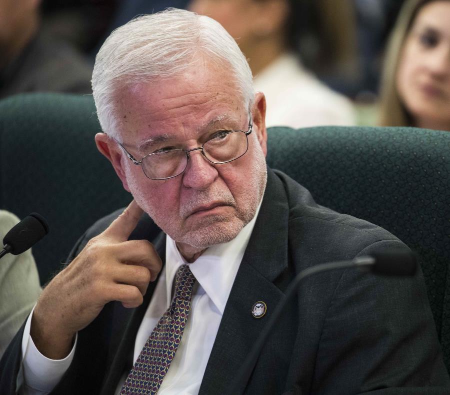 Héctor Pesquera, secretario del Departamento de Seguridad Pública. (semisquare-x3)