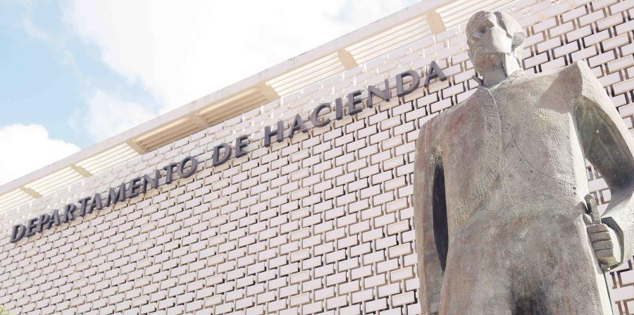 el secretario de Hacienda explicó que se deja temporalmente sin efecto el pago del IVU quincenal. (horizontal-x3)