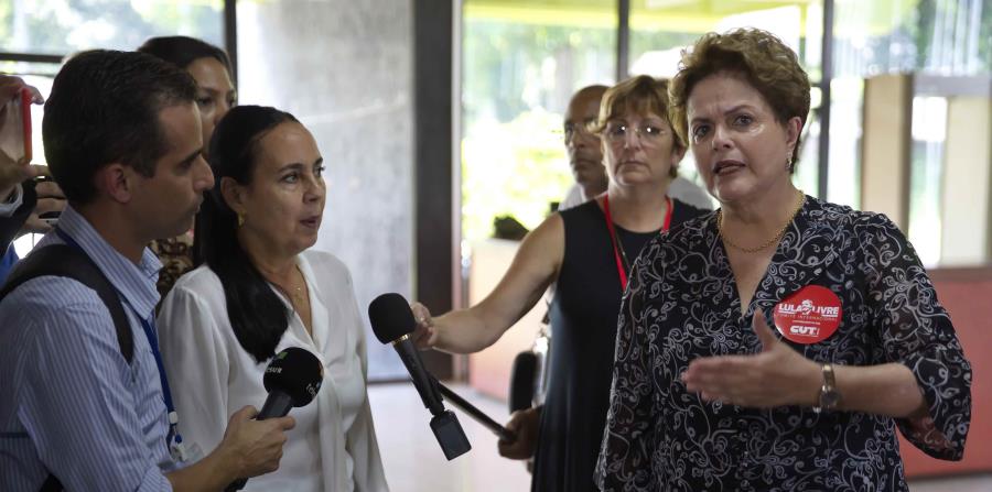 La expresidenta de Brasil, Dilma Rousseff (centro) abogó por la liberación del también expresidente Luiz Inácio Da Silva durante el XXIV Foro de São Paulo en La Habana. (EFE / Ernesto Mastrascusa) (horizontal-x3)