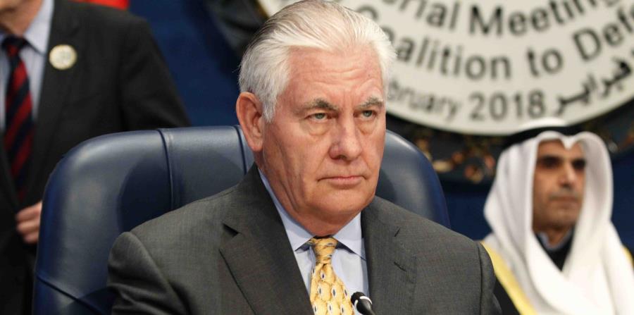 El secretario de Estado de Estados Unidos, Rex Tillerson, se prepara para una reunión con una coalición que lidera Estados Unidos contra el grupo extremista Estado Islámico, en Kuwait (horizontal-x3)
