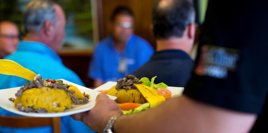 Los más beneficiados del aumento en ventas fueron las cadenas de comida rápida y los restaurantes informales o “casual dining”. (horizontal-x3)