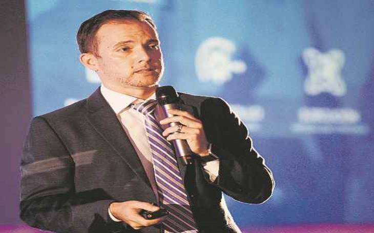 Ricardo Llerandi mencionó que la CCE ofrece incentivos económicos de hasta $5,000 como capital semilla en la industria musical (semisquare-x3)