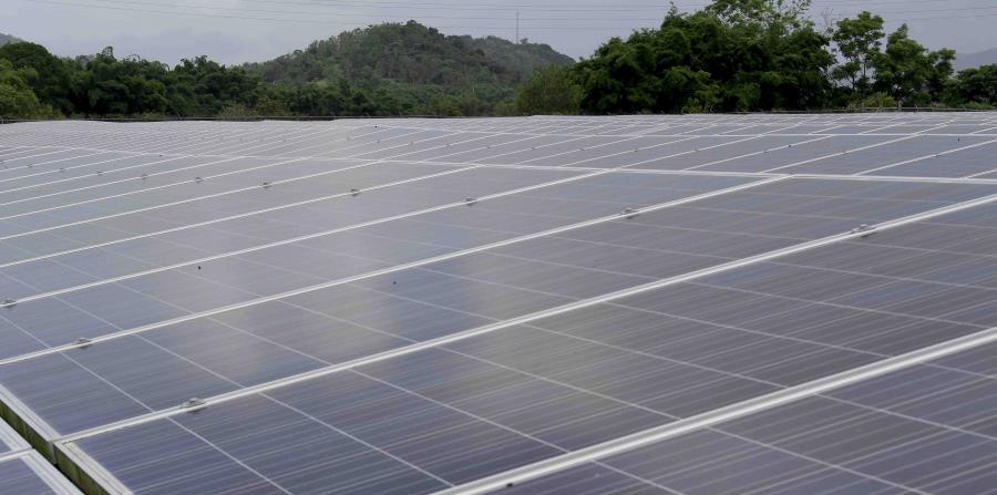 El parque ubicado en el municipio Yaguaramas cuenta con 19,440 paneles solares (horizontal-x3)