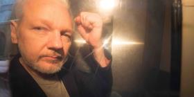 Advierten que Julian Assange podría morir en prisión si no recibe atención médica