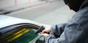 Tres individuos cometen un carjacking en Caguas