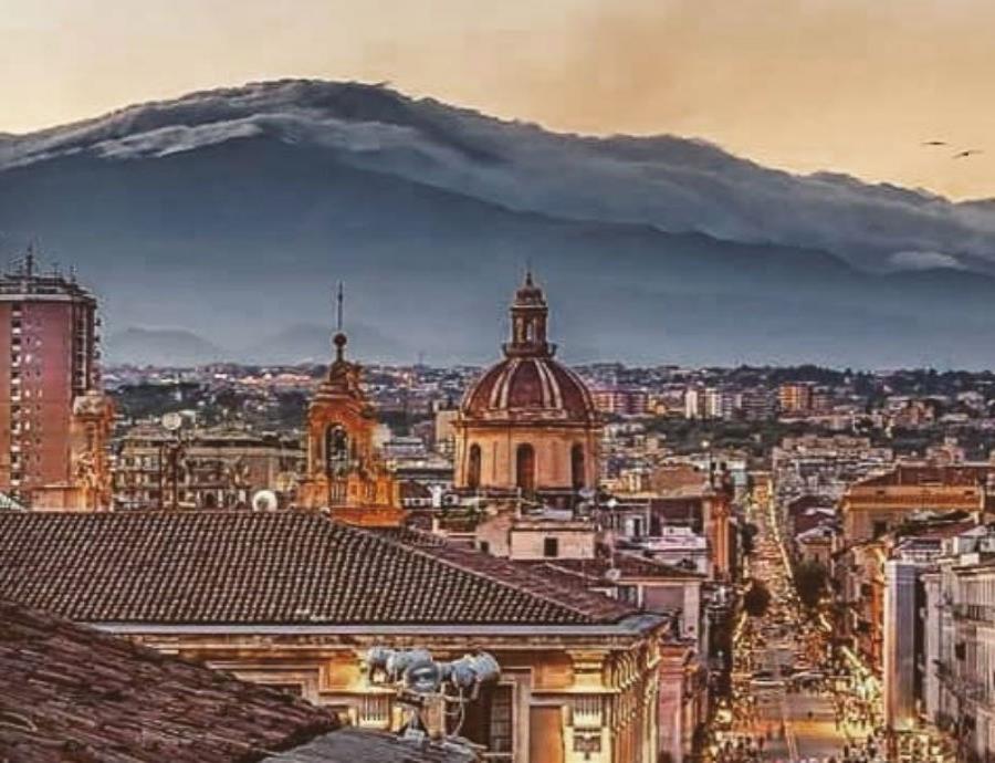 El colapso del monte Etna podría representar un peligro para los habitantes de Sicilia, en Italia. (semisquare-x3)