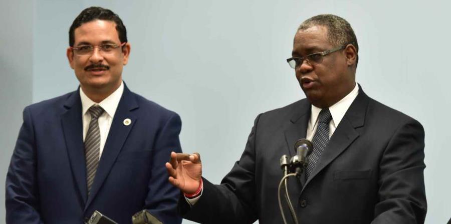 A la izquierda, Walker Ramos junto a Severino Valdez. (Archivo / GFR Media) (horizontal-x3)
