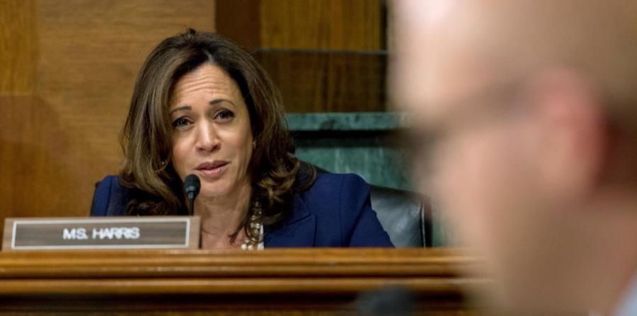 The bill is led by Senator Kamala Harris (California) and Puerto Rican congresswoman Nydia Velázquez (New York) (horizontal-x3)