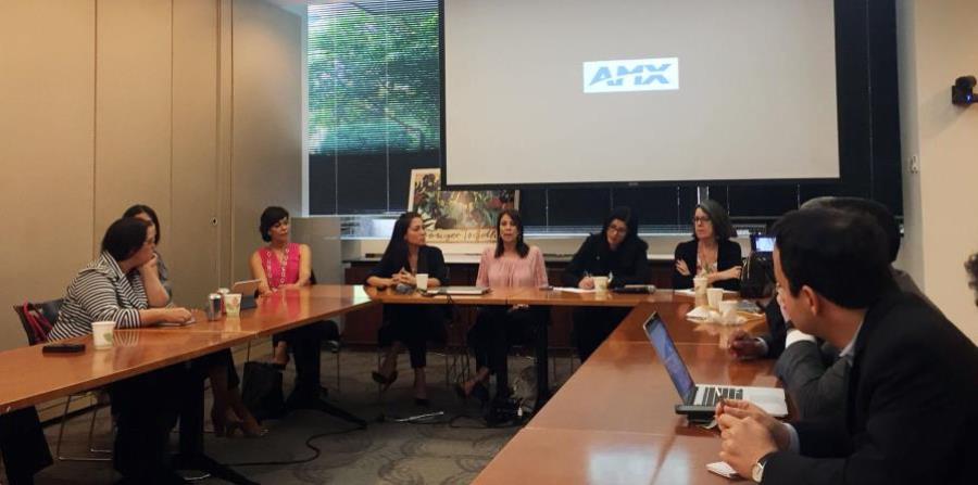 Five of the six members of the Junte de Mujeres 2018 (Women's Meeting 2018) had a conversation with Puerto Ricans from the Washington DC area. (horizontal-x3)