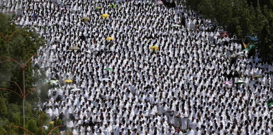 Millones de musulmanes de todo el mundo participan en el