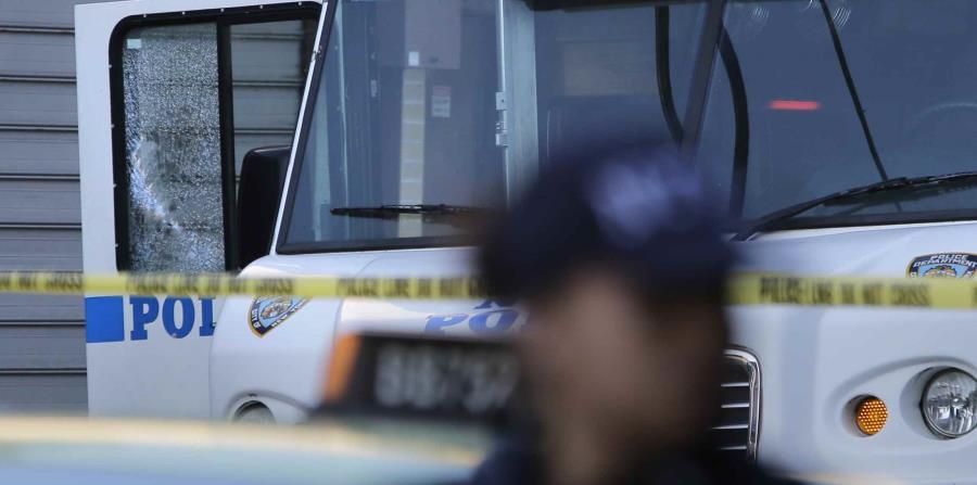 La policía todavía estaba aclarando lo sucedido. (horizontal-x3)