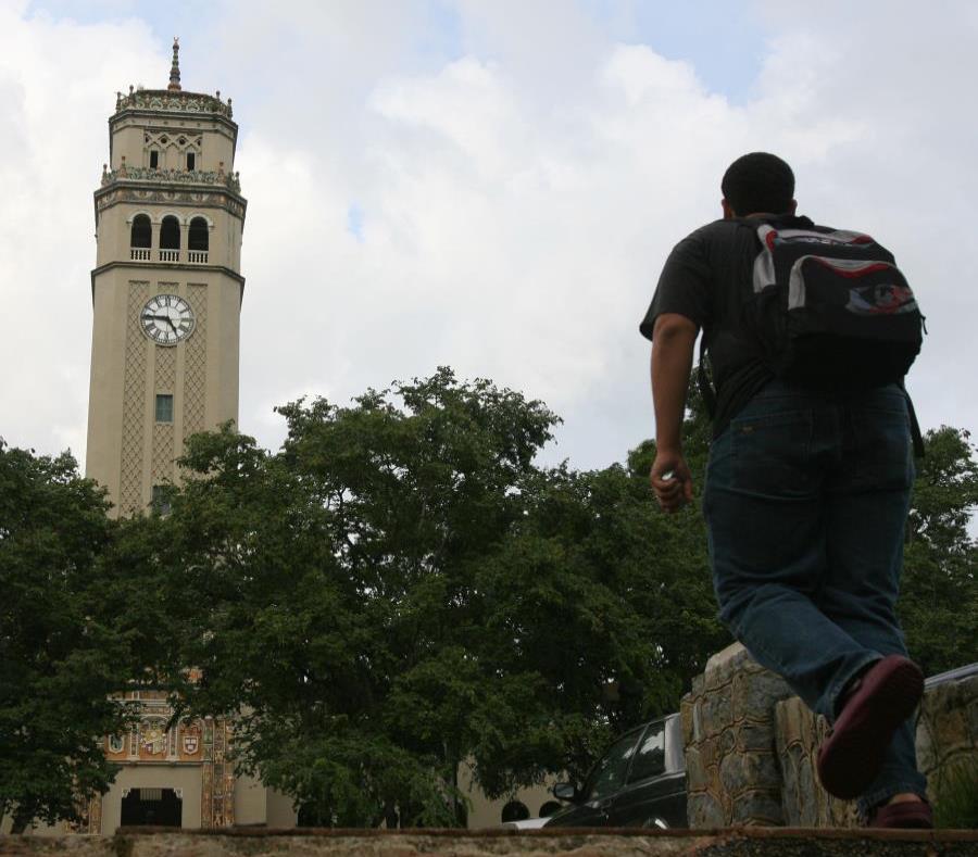 The University of Puerto Rico in Rio Piedras (semisquare-x3)