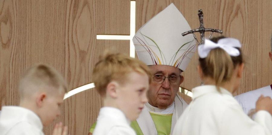 El Papa recomienda tratar la homosexualidad en niños con un psiquiatra (horizontal-x3)