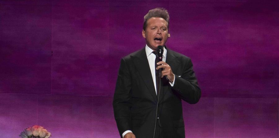 El cantante Luis Miguel se presentó en el Madison Square Garden de Nueva York el pasado fin de semana. (AP) (horizontal-x3)
