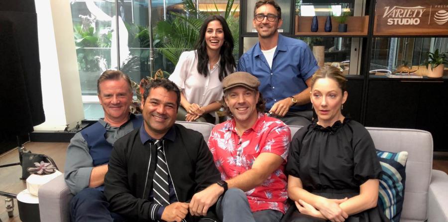 Sentados: Nick Hamm, director, Luillo Ruiz, productor, y los actores Jason Sudeikis y Judy Greer. De pie: los actores Isabel Arraiza y Lee Pace. (Suministrada) (horizontal-x3)