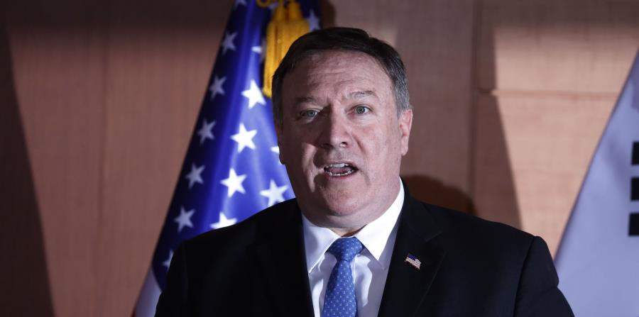 El secretario de Estado estadounidense, Mike Pompeo, habla durante una conferencia de prensa en Seúl, Corea del Sur. (EFE) (horizontal-x3)