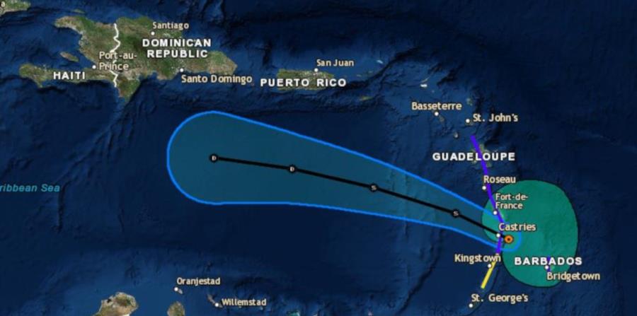 Pronóstico impuesto sobre un mapa de la trayectoria de la tormenta tropical Kirk en los próximos dos días. (Captura / Centro Nacional de Huracanes) (horizontal-x3)