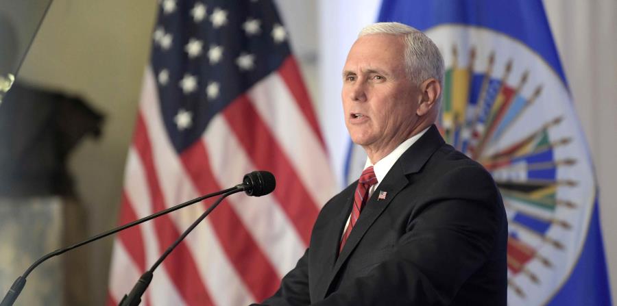 El vicepresidente de EE.UU., Mike Pence, habla durante una sesión extraordinaria protocolaria del Consejo Permanente de la Organización de Estados Americanos (horizontal-x3)