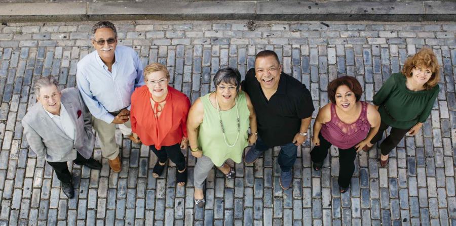 De izquierda a derecha: Chucho Avellanet, Alberto Carrión, Carmín Vega, Ida Claudio, Rafael José, Carmen Nydia Velázquez y Nena Rivera. (horizontal-x3)