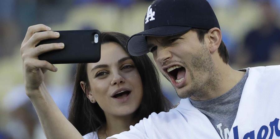 Mila Kunis y el actor Ashton Kutcher (horizontal-x3)
