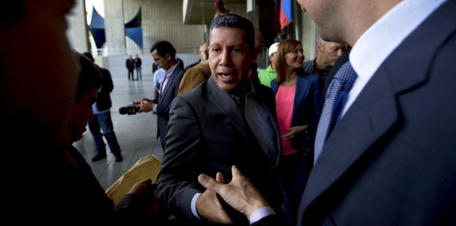 Excandidato impugna las elecciones presidenciales de Venezuela (horizontal-x3)