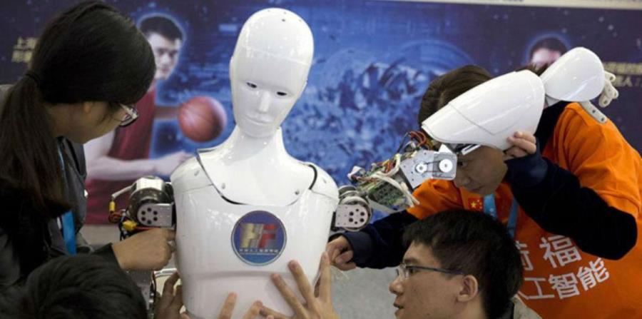 Un robot con inteligencia artificial será presentador en la TV china (horizontal-x3)